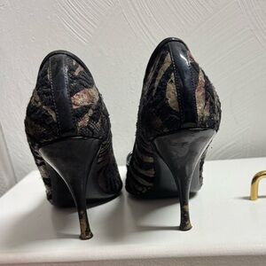 Ladies leopard stiletto heels by LineanPaolo.